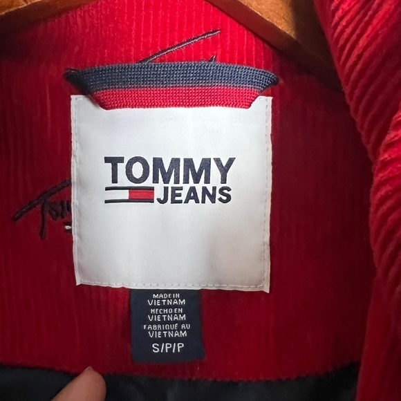 Tommy Jeans all over signature logo cord puffer jacket - Picture 9 of 10